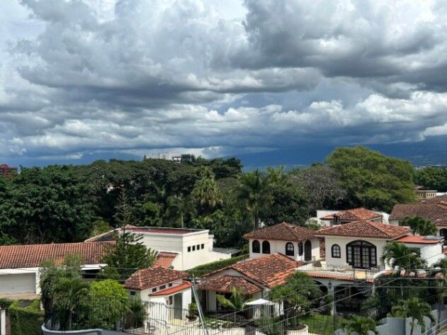 Venta de Apartamento en San Rafael de Escazú. RAH 26-728 en San Rafael, Escazú, San José — $245,000