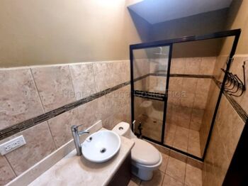Venta de Casa en Residencial Monserrat - Concepción de Tres Ríos. RAH 27-76 PRECIOREBAJADO en Concepción, La Unión, Cartago — 80 900 000 ₡ - Foto 5 de 6