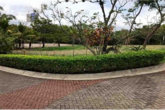 SE VENDE BELLA PROPIEDAD EN SANTA ANA.  en Piedades, Santa Ana, San José — $155,000