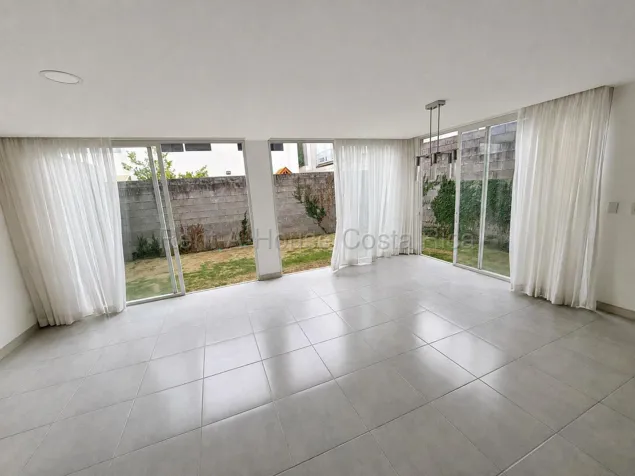 Casa en alquiler en Condominio La Arboleda, Belén, Heredia in La Ribera, Belén, Heredia — ₡ 1 200 000 - Photo 3 of 10