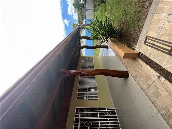 Esparza Hermosa Casa en San Juan Grande, Esparza, Puntarenas — ₡ 85 000 000