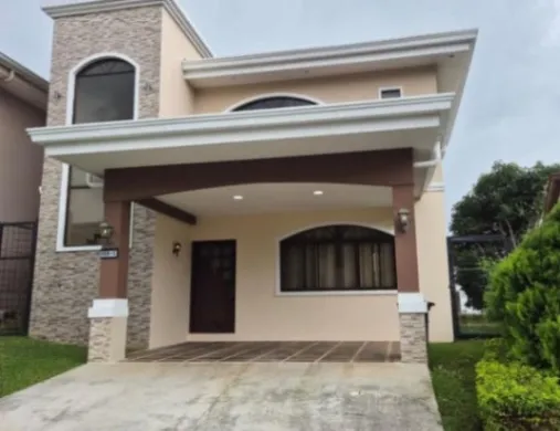 House with two bedrooms in a condominium in Ulloa, Heredia — ₡ 140 000 000