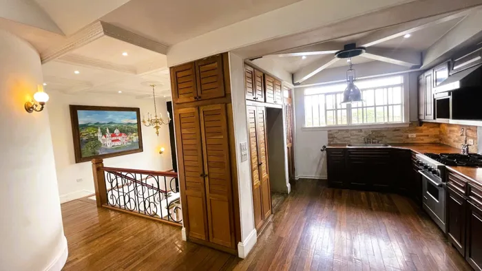 SE VENDE CASA DE DOS PISOS EN SAN RAMÓN, ALAJUELA en San Ramón, Alajuela — $205,000