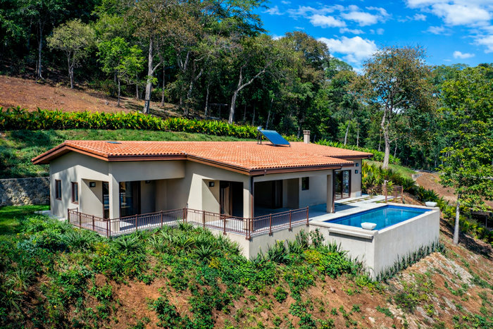 Brand New Home With Pool And Panoramic Views - Atenas in San José, Atenas, Alajuela — $725,000