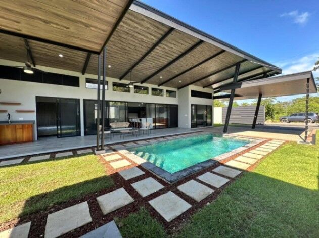 Casa de lujo en Bahía Ballena – Puntarenas, Costa Rica. in Bahía Ballena, Osa, Puntarenas — $550,000
