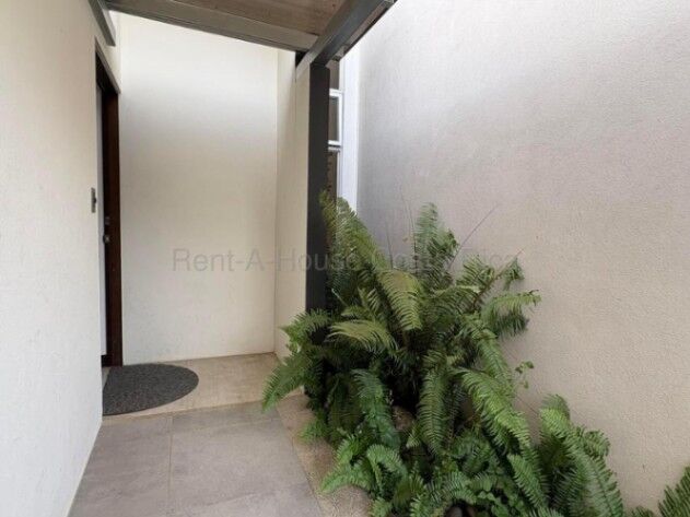 Casa en Venta en Rio Oro, Santa Ana in Piedades, Santa Ana, San José — $239,900