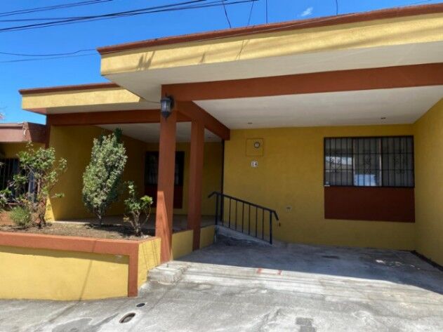 Venta de Casa en Zapote-San José. RAH 24-1596 en Zapote, San José — ₡ 75 000 000