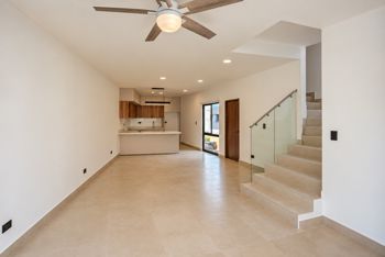 Casa para Estrenar de 3 Habitaciones en NAIA Guachipelín en San Rafael, Escazú, San José — $2,200 - Foto 4 de 26