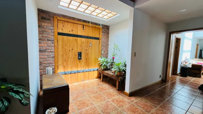 Venta de Casa independiente, 1 planta, Guachipelín de Escazú en San Rafael, Escazú, San José — $600,000 - Foto 2 de 35
