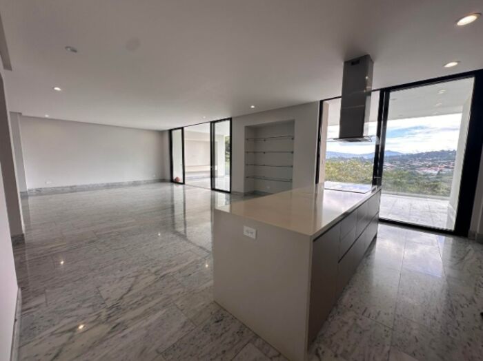 Venta de Apartamento en San Rafael de Escazú. RAH 26-624 en San Rafael, Escazú, San José — $800,000