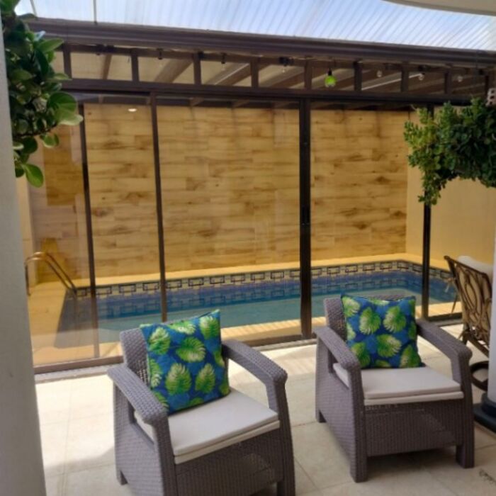 Casa en Venta en Curridabat, piscina temperada in Curridabat, San José — $545,000