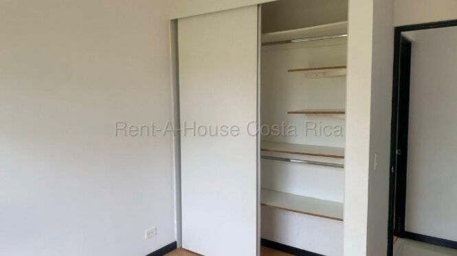 Venta de Apartamento en Curridabat-Granadilla. in Granadilla, Curridabat, San José — $174,000