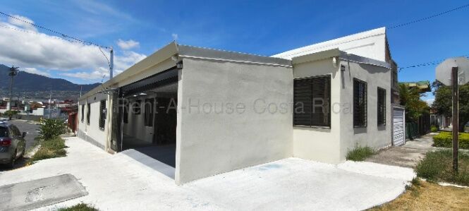 Alquiler de Amplia Casa en Pavas 26-1823 en Pavas, San José — $1,500