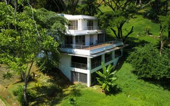 Se Vende Cas en Condominio Nativa en Tárcoles