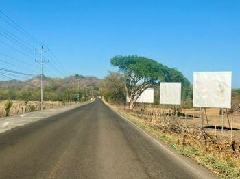 Premium Billboard | Main Road Huacas - Tamarindo - Flamingo in Cartagena, Santa Cruz, Guanacaste — 150 000 ₡ - Photo 4 of 8
