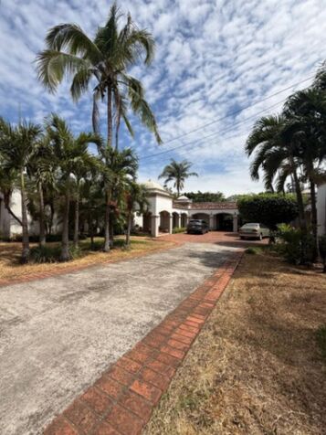 VENDO CASA EN SAN RAFAEL DE ALAJUELA. en San Rafael, Alajuela — $2,000,000