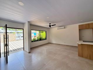 Venta/alquiler casa con piscina y 3 habitaciones, Playa hermosa. (MV) en Jacó, Garabito, Puntarenas — $370,000 - Foto 5 de 12