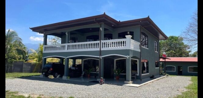 Venta de Casa en Buenos Aires de Puntarenas con Lote de 4,300m2   26-1907 en Potrero Grande, Buenos Aires, Puntarenas — $345,000