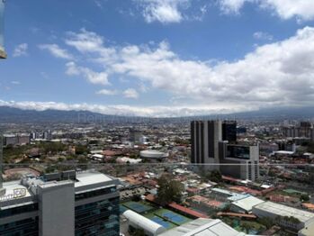 🏡 SE ALQUILA DEPARTAMENTO TIPO ESTUDIO EN SECRT,   SABANA, MATA REDONDA in Mata Redonda, San José — $1,100 - Photo 4 of 9