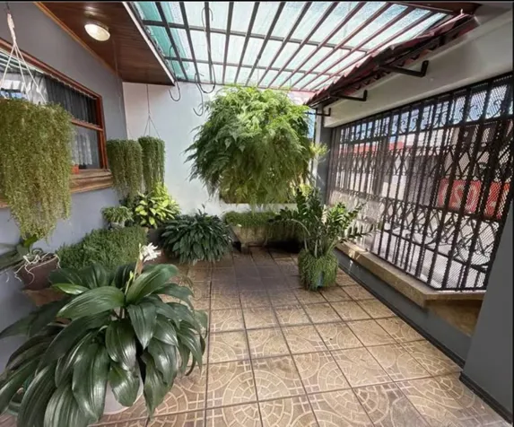 HOUSE FOR SALE, ALAJUELA, RESIDENCIAL LISBOA in Alajuela — ₡ 73 000 000 - Photo 3 of 10