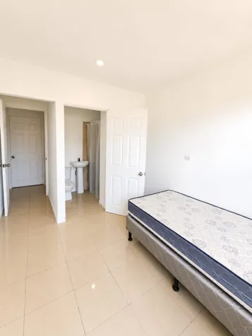 Dorm disponible en alquiler en Barrio Dent, San Pedro. Baño Privado & todos los servicios incluidos en San Pedro, Montes De Oca, San José — ₡ 210 000 - Foto 2 de 15