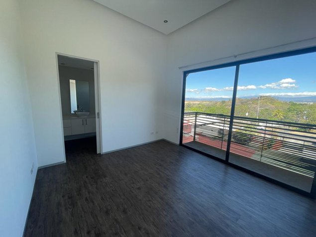 Se Vende Apartamento en Bakia Flats Piedades de Santa Ana in Piedades, Santa Ana, San José — $240,000