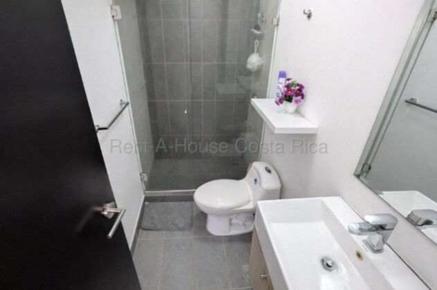 Apartamento en venta torres de granadilla en Granadilla, Curridabat, San José — ₡ 75 000 000 - Foto 3 de 13
