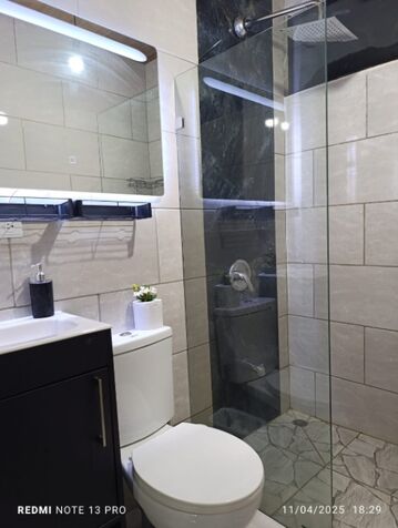 Se vende casa de dos pisos  a 5 minutos de La Fortuna con Vista al Volcán Arenal  in La Fortuna, San Carlos, Alajuela — ₡ 56 000 000