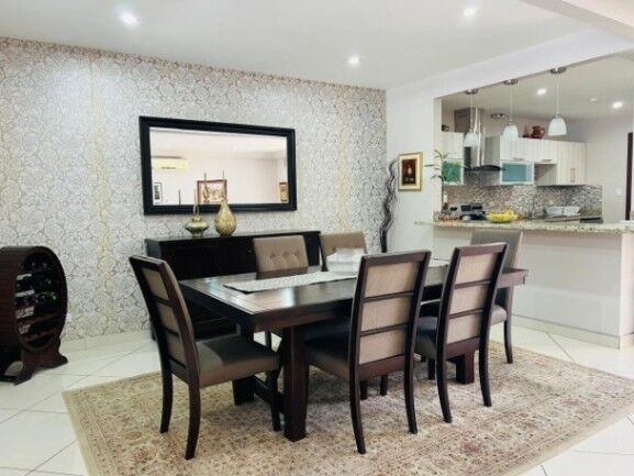 MLS-26-1123 LS VENTA HEROSA CASA ESCAZU SAN JOSE in Escazú, San José — $320,000