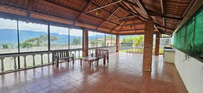 Venta quinta con salón de eventos y vista natural ideal inversión #26-1846 GS in Paraíso, Cartago — $245,000