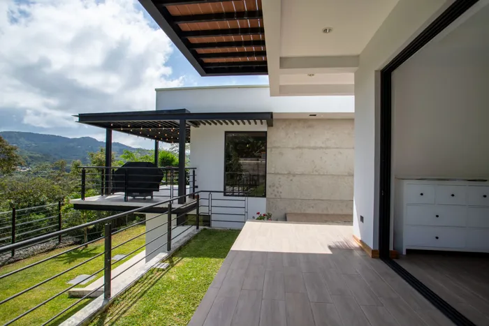 Residencia moderna amueblada en San Ramón, Alajuela en San Ramón, Alajuela — $775,000 - Foto 3 de 43