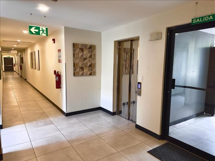 VENTA DE APARTAMENTO AMUEBLADO, ALAJUELA, ALAJUELA, BARRIO MONSERRAT en Alajuela — $168,563