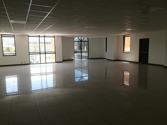 Oficina en alquiler Santa Ana, Pozos. PC9969485 en Pozos, Santa Ana, San José — $2,551 - Foto 2 de 5