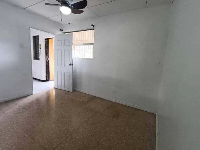 Se alquila apartamento pequeño en Escazú Centro 25-1846 in Escazú, San José — ₡ 250 000