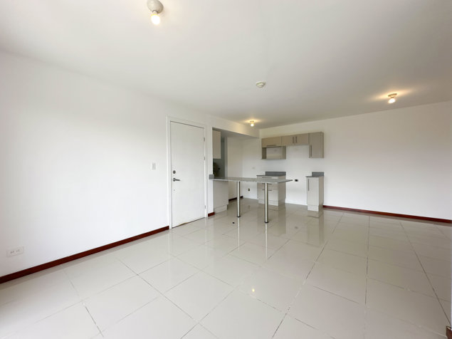 Venta de apartamento en La Valencia, Heredia en Ulloa, Heredia — ₡ 65 500 000 - Foto 2 de 20