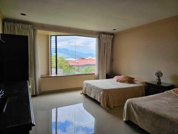 MLS-25-393 LS VENTA APARTAMENTO CURRIDABAT SAN JOSE en Curridabat, San José — $295,000