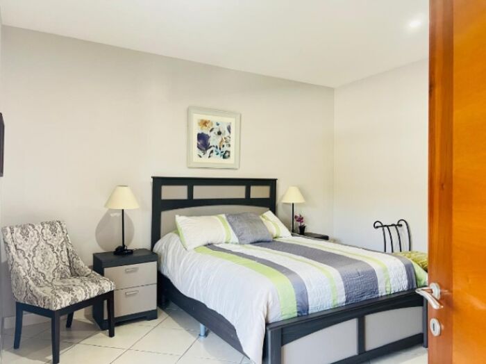 Lujo Amueblado en el Corazón de San Rafael, Escazú 26-1123 in San Rafael, Escazú, San José — $320,000