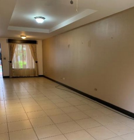 VENTA DE CASA, SAN JOSE, CONDOMINIO SANTA ANA HILLS en Salitral, Santa Ana, San José — $220,000