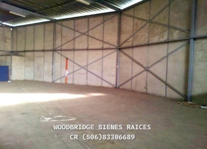 Heredia bodega en alquiler Barreal 800 metros /$7.200 en Heredia — $7,200