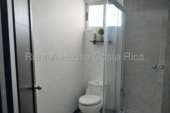 Hermosa casa en condominio tejar a 1 km del centro in El Tejar, El Guarco, Cartago — ₡ 75 000 000