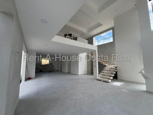 Venta de Casa en Ulloa-Heredia. RAH 26-1451 en Ulloa, Heredia — ₡ 348 000 000