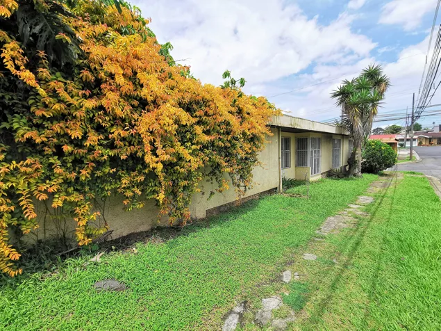 Venta lote en La Guaria de Moravia Uso comercial y residencial en San Vicente, Moravia, San José — $200,000 - Foto 3 de 9