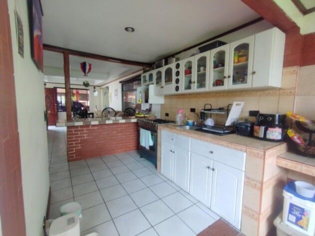 Se vende espaciosa casa con patio en San Pablo Heredia 26-482 en San Pablo, Heredia — ₡ 170 000 000