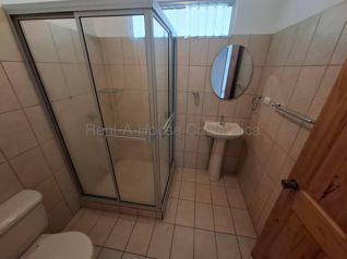 Venta de Casa en La Trinidad de Moravia con Jardín y Seguridad 24/7 #27-882 GS en La Trinidad, Moravia, San José — $230,000 - Foto 5 de 12