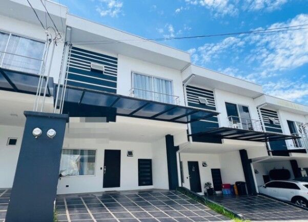 MLS-26-308 LS VENTA CASA SANTO DOMINGO HEREDIA en Santo Domingo, Heredia — $165,000