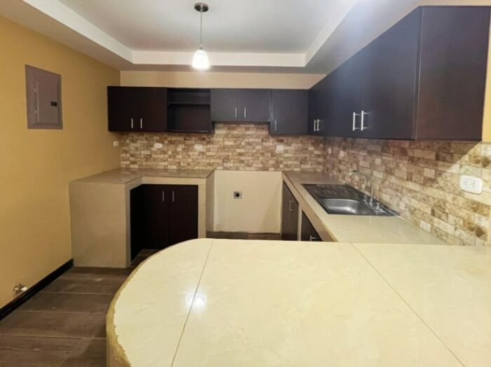 Venta de Casa en el Guarco Cartago en San Isidro, El Guarco, Cartago — $154,000