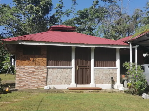 VENTA DE QUINTA CON CASA, LIMÓN, SIQUIRRES, LA FRANCIA en Siquirres, Limón — ₡ 35 000 000 - Foto 2 de 25