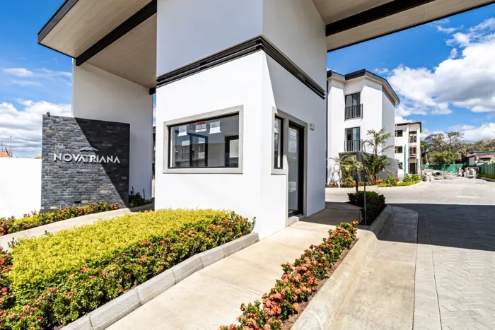VENTA / Apartamentos, Condominio NOVATRIANA, Alajuela en Alajuela — $170,000