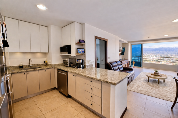 Venta de apartamento en San José, Torres de Paseo Colón in Merced, San José — $289,000 - Photo 2 of 20