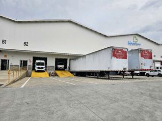 Amplia Bodega en Heredia. Cercano a la RN 1 y Aeropuerto Internacional en San Joaquín, Flores, Heredia — $15,700 - Foto 4 de 17